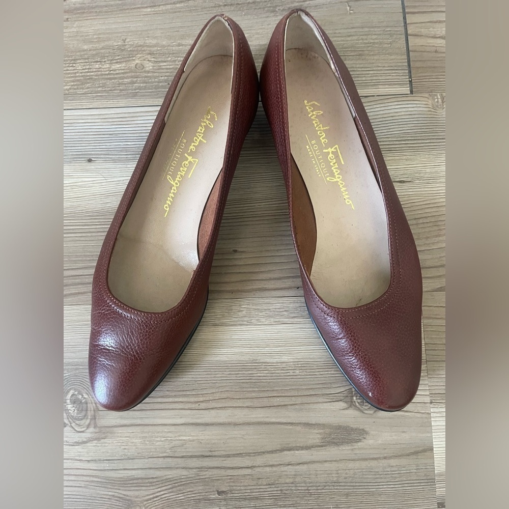 Salvatore Ferragamo Vintage  Brown Leather Flats